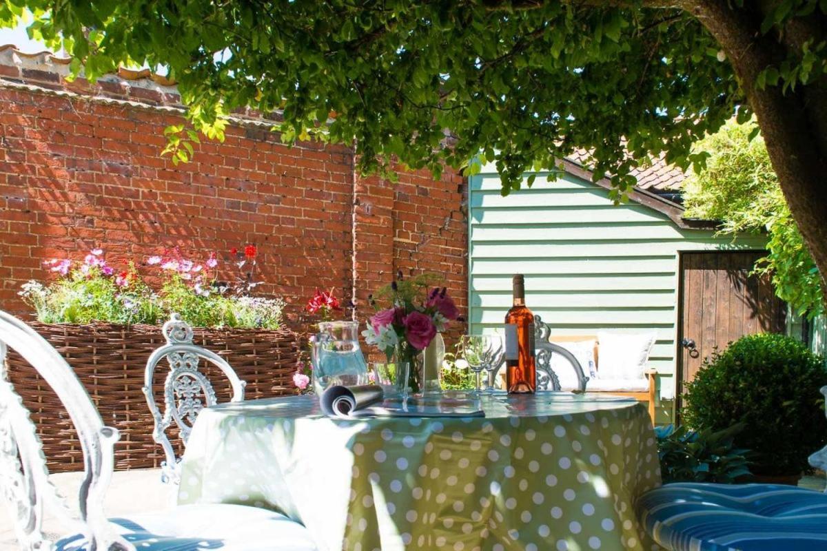 Wren Cottage, A Very Cosy Historic Coastal Cottage In A Pretty Little Village Wickham Market Esterno foto