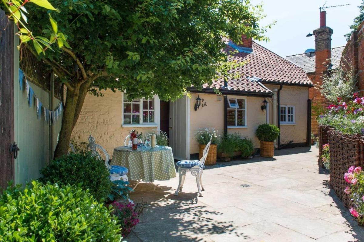 Wren Cottage, A Very Cosy Historic Coastal Cottage In A Pretty Little Village Wickham Market Esterno foto